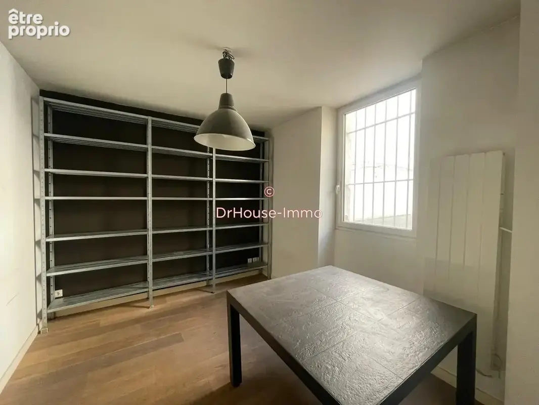 Commerce 45 m² à Marseille-1e  - photo 5