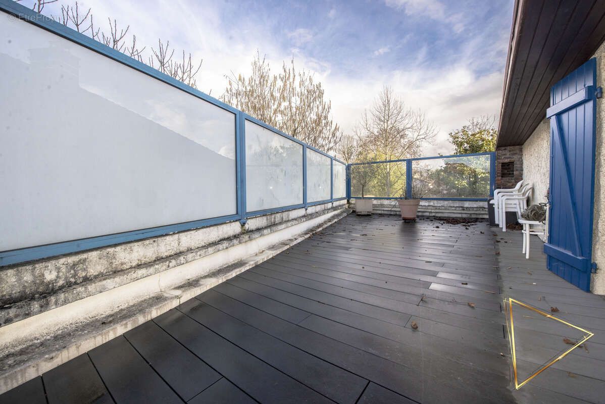 Maison à LIMEIL-BREVANNES