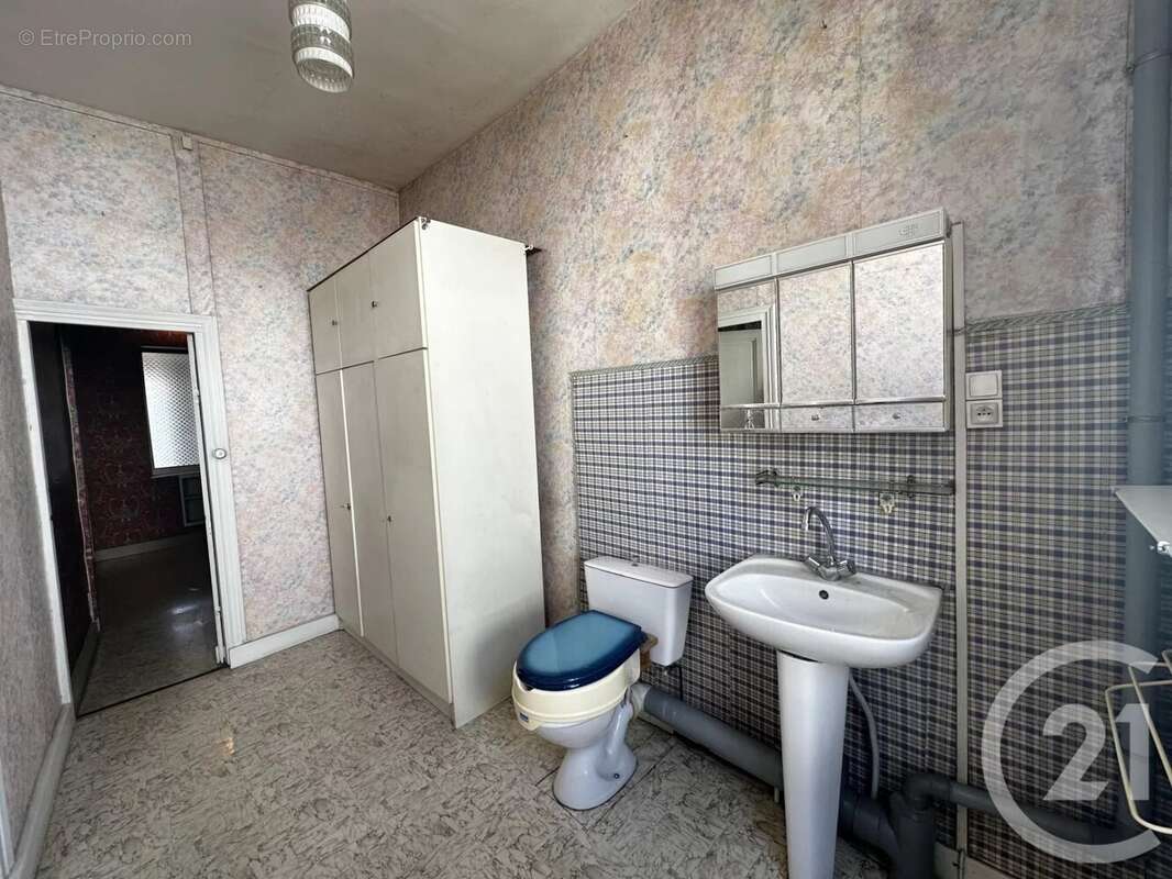 Maison à CHEF-BOUTONNE