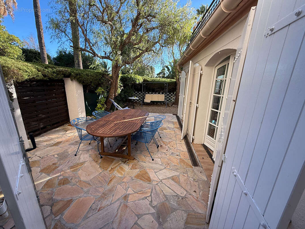 Appartement à SAINT-RAPHAEL