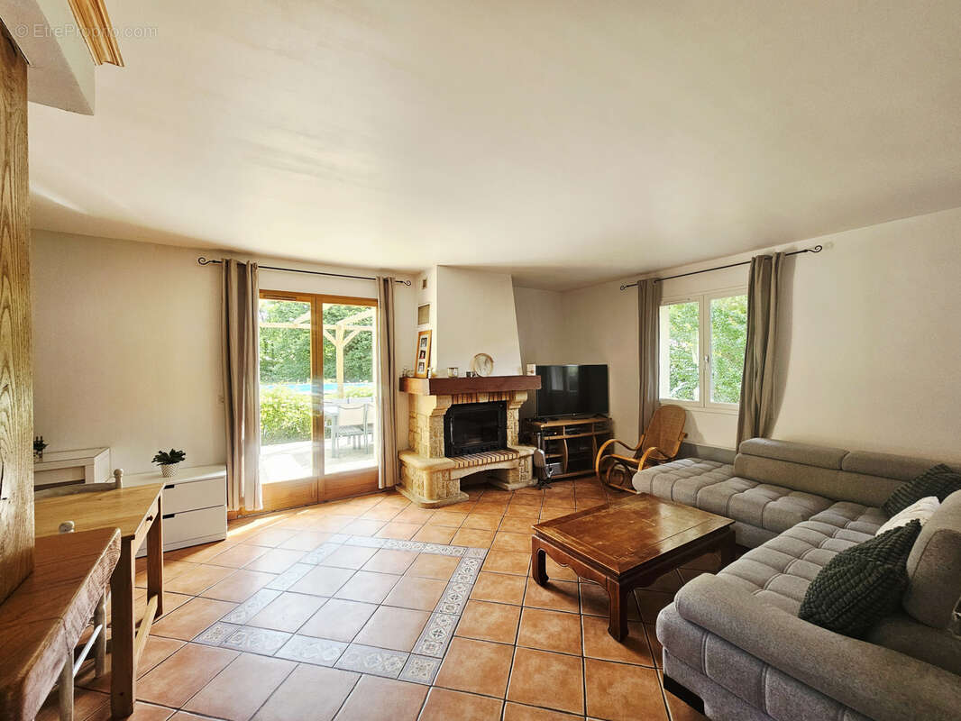 Maison à MOULIS-EN-MEDOC