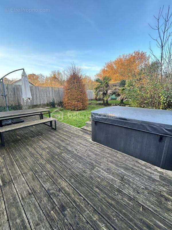 Maison à MOULEYDIER