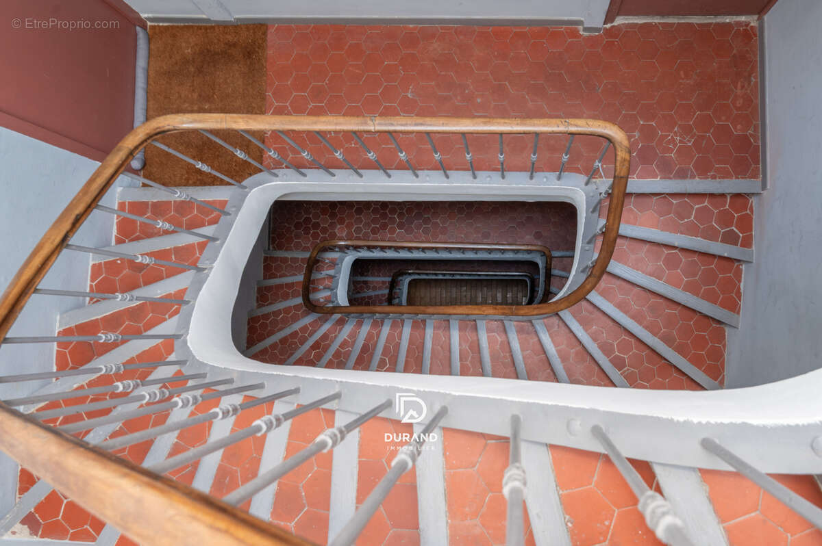 Appartement à MARSEILLE-6E