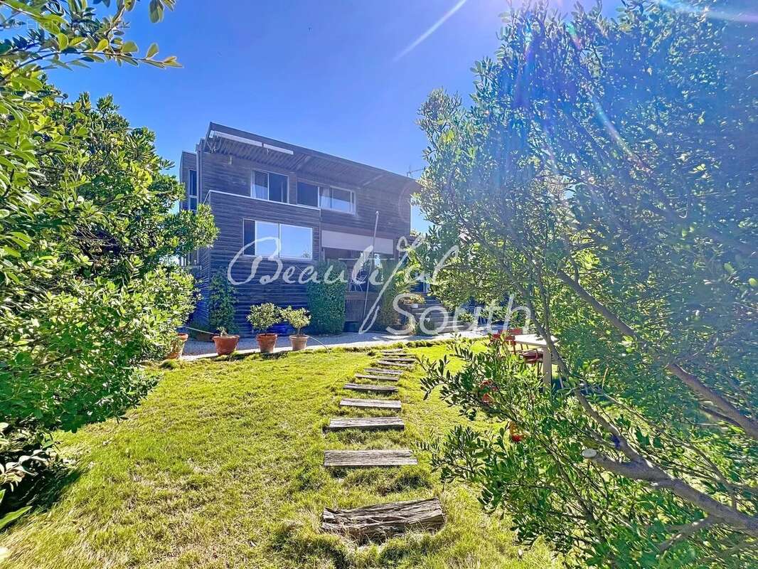 Maison à SAINT-CYPRIEN