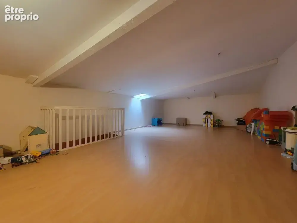 Grande maison familiale de 179 m2 à deux pas de St Sorlin-en-Valloire (26210) - photo 14