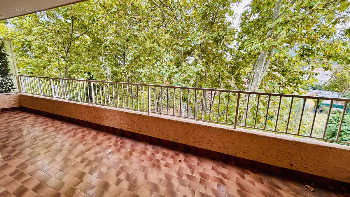 Appartement à CUERS