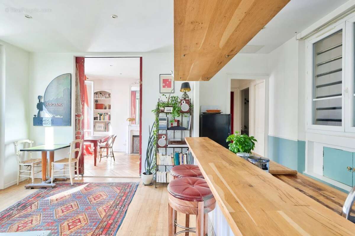 Appartement à PARIS-11E