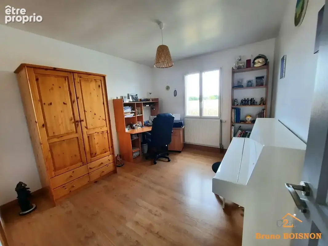 Maison 6 pièces 164  m2 sur Notre Dame d'Oé - photo 9