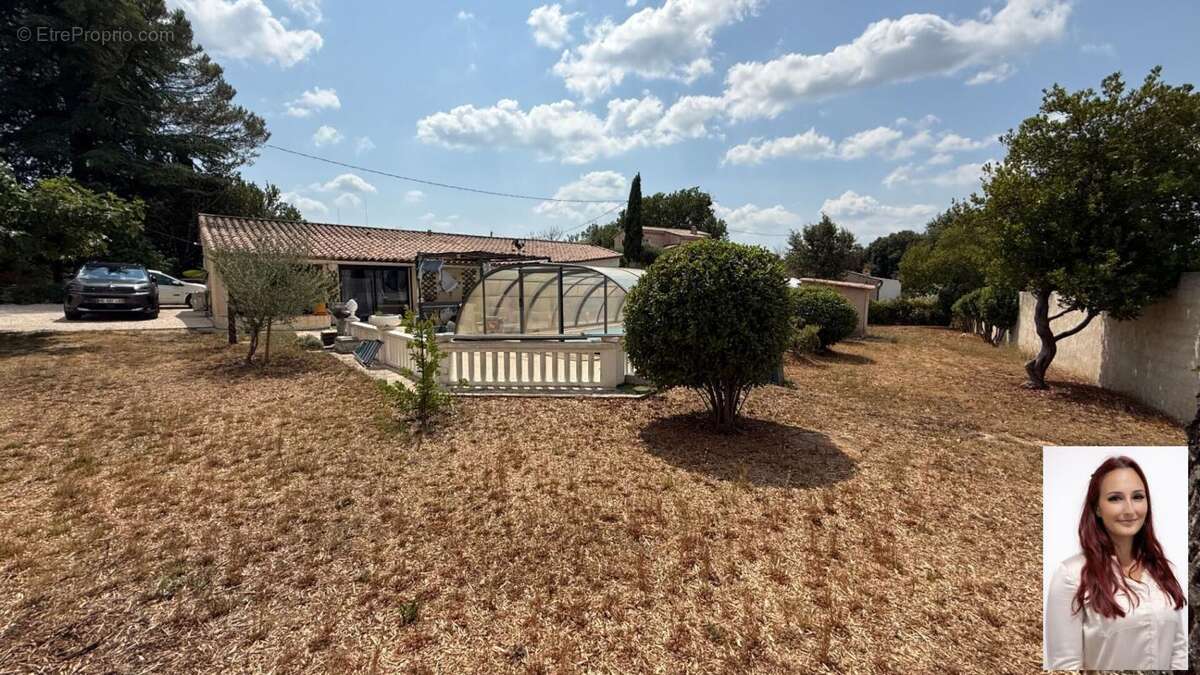 Villa plein pied grand terrain plat piscine chauffée - Brignoles quartier du Pin - photo 2