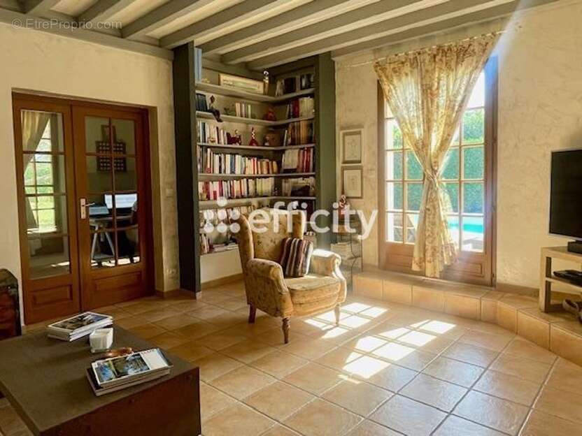 Maison à SALAISE-SUR-SANNE