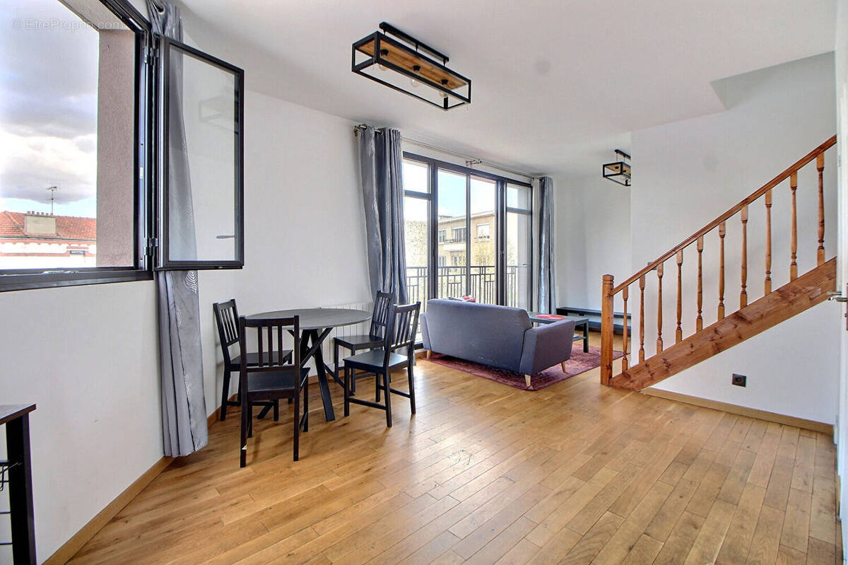 Appartement à SURESNES