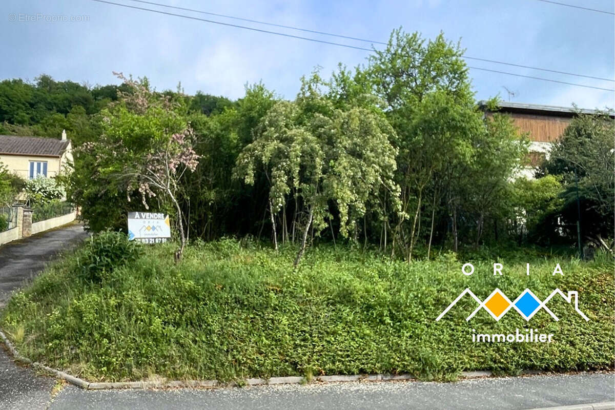 LIVERDUN - Terrain 1018 m2 constructible - photo 2