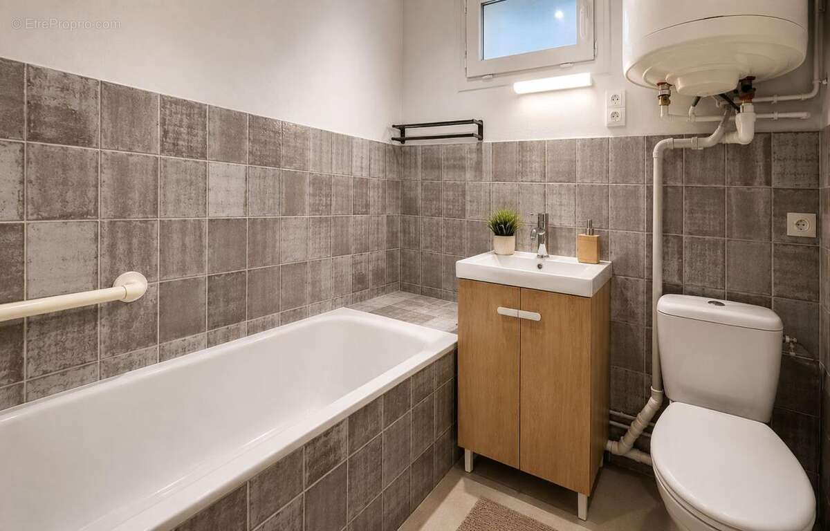 Appartement 2 pièces entièrement rénové À Vendre - photo 5