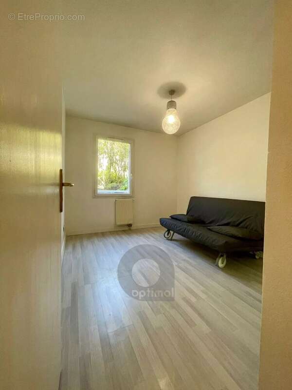 Appartement à EZE