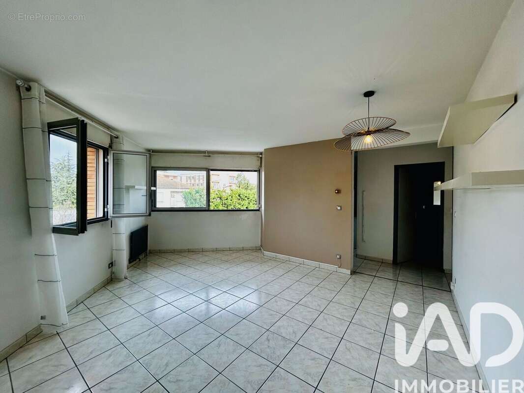 Photo 2 - Appartement à RAMONVILLE-SAINT-AGNE
