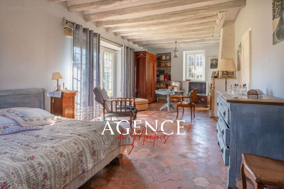 Maison à DONNEMARIE-DONTILLY