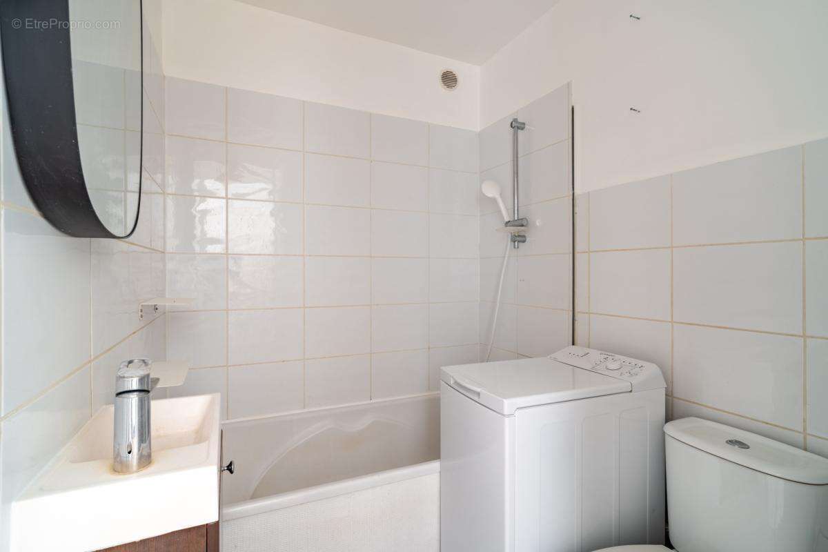 Appartement à PARIS-7E
