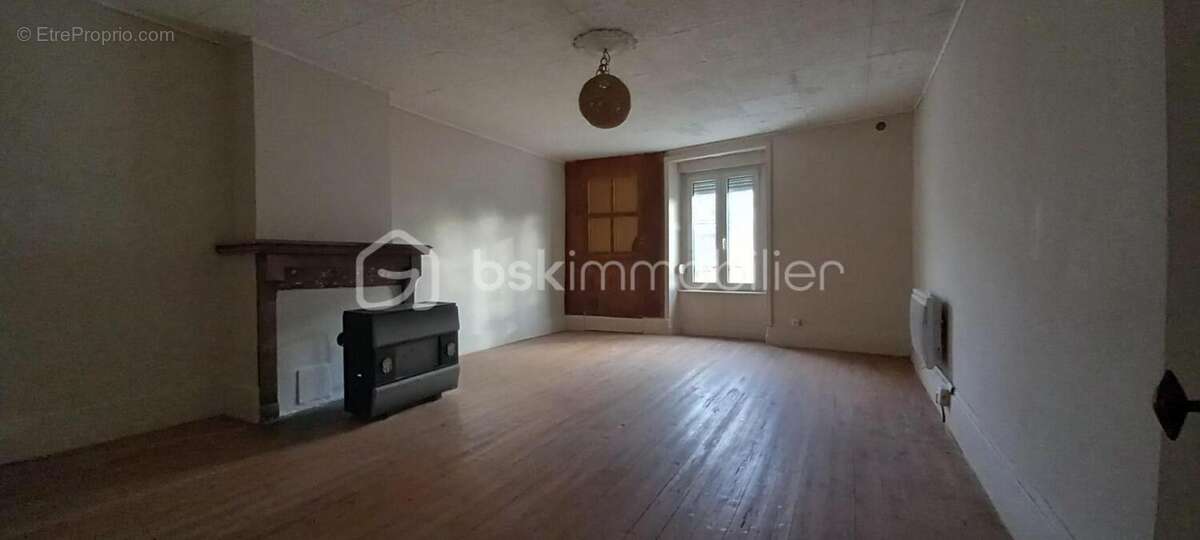 Maison à BOURBONNE-LES-BAINS