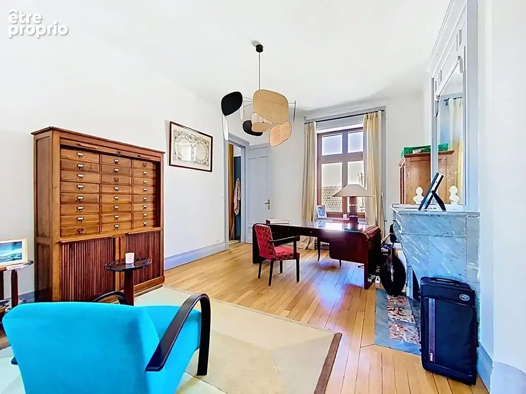 Appartement bourgeois de 166m² avec parking et cave - photo 9