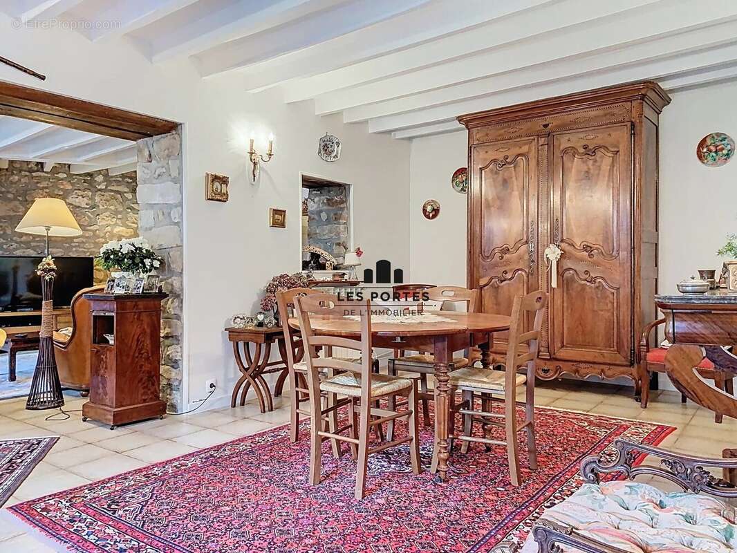 Maison à MILLY-LA-FORET