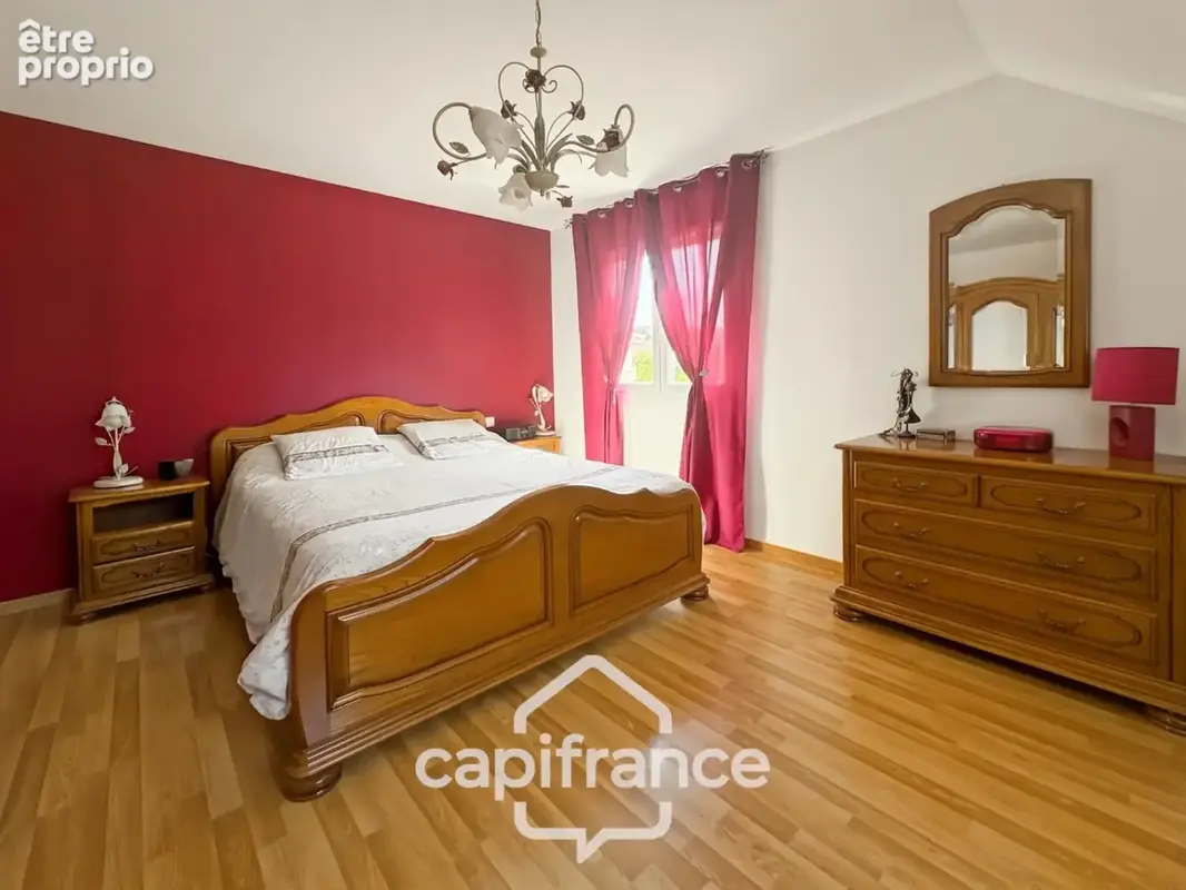 Maison familiale de 131 m2 sur la commune de LAIVES - photo 13