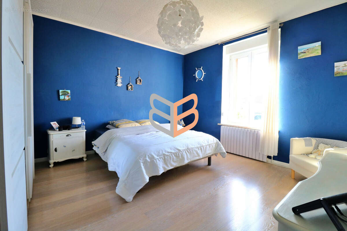Maison 111 m² à Crusnes  - photo 4