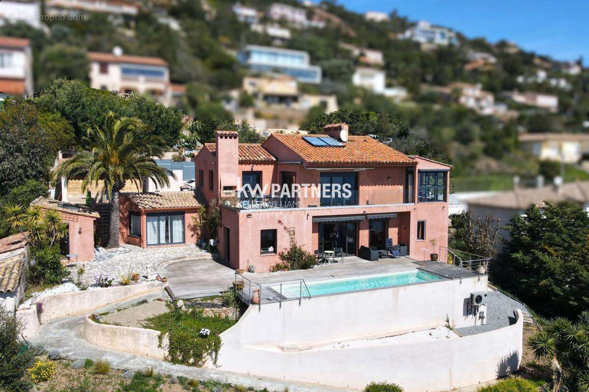 Maison à SAINT-RAPHAEL