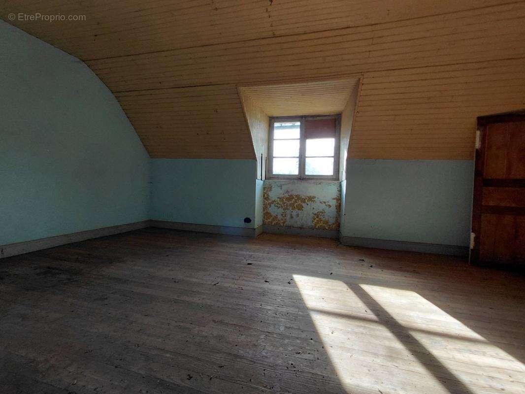 Maison à ANGLARDS-DE-SALERS