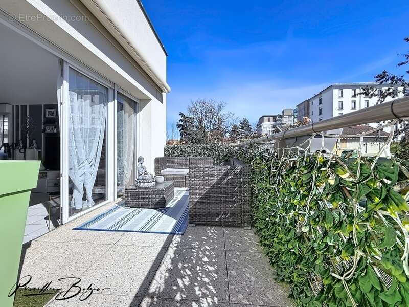 Appartement à SAINT-FONS