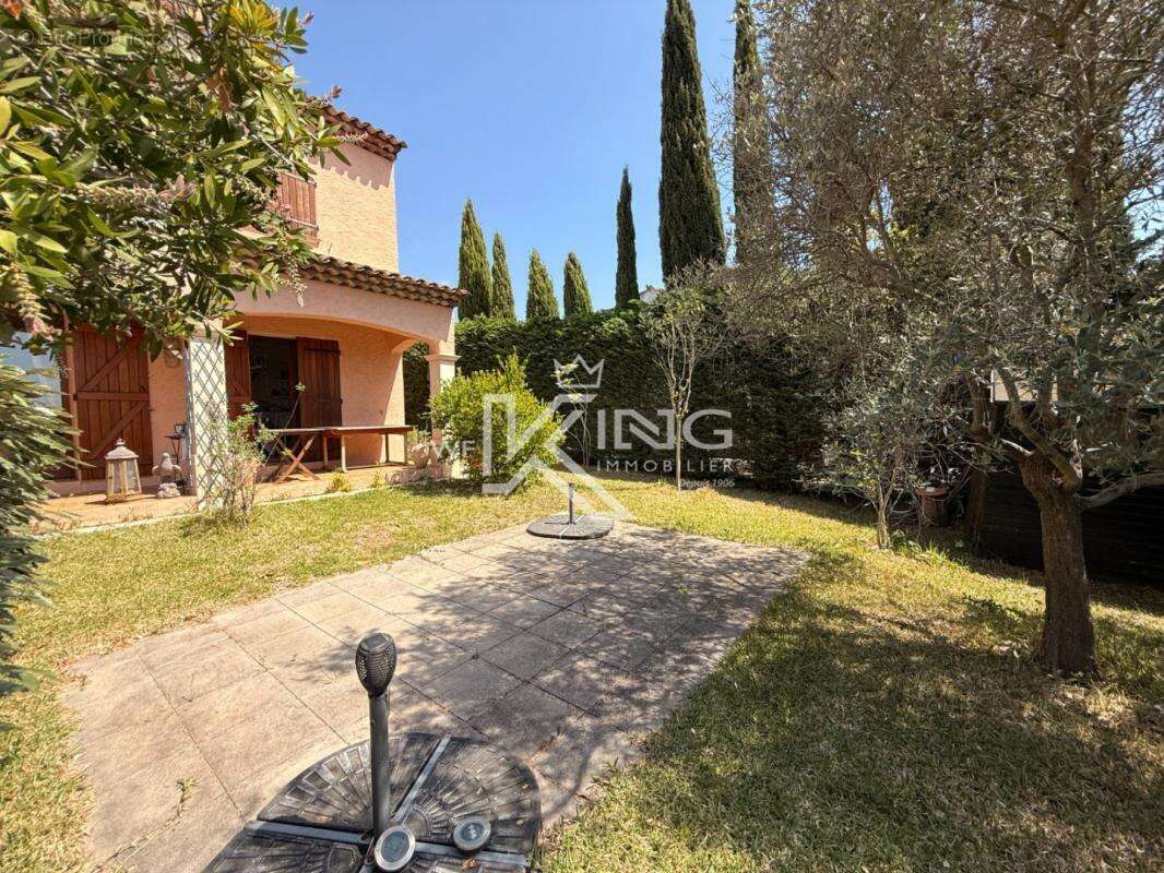 Maison à FREJUS