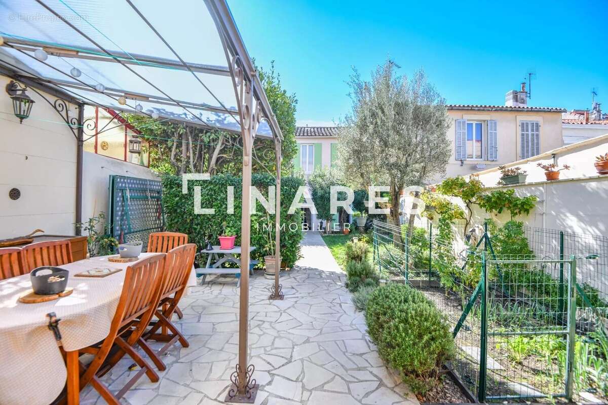 Maison à MARSEILLE-4E