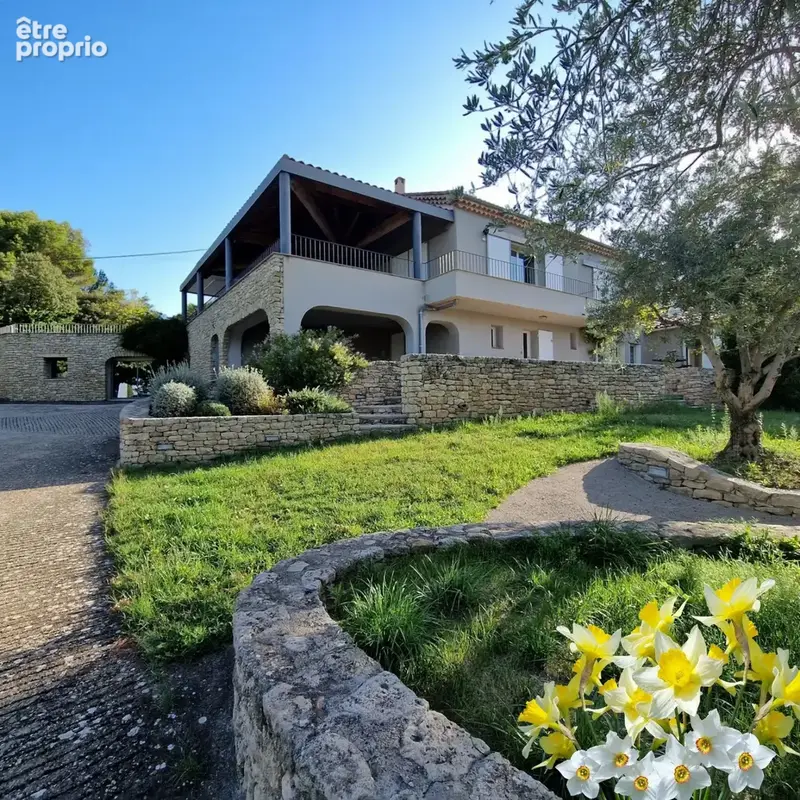 Propriete VILLA avec PISCINE et  PARC vendre 8 pièces secteur SAIGNON (84) - photo 2