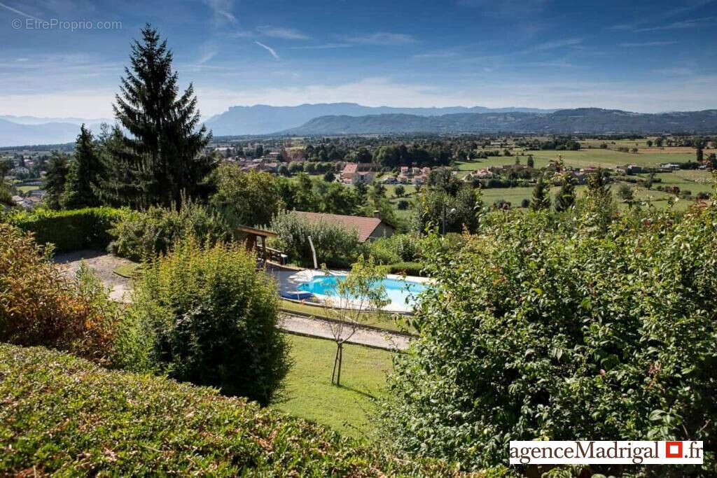 Maison 160 m² à Le Grand-Lemps  - photo 4