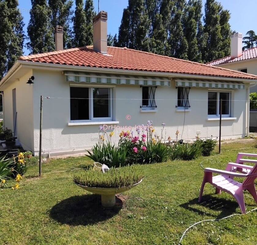 Maison à LA COURONNE