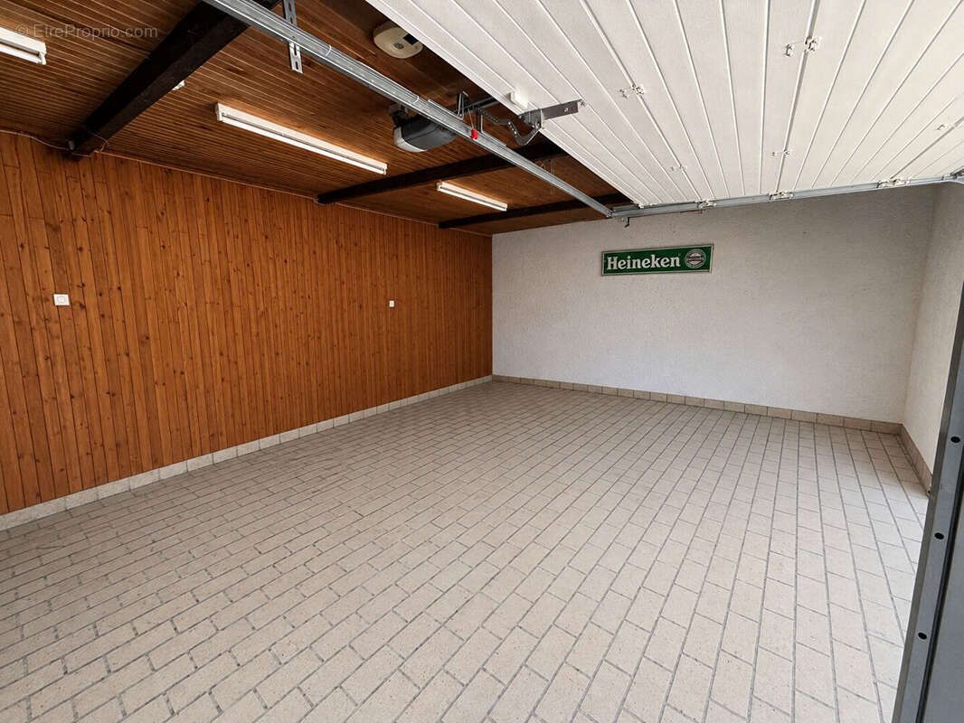 Maison de caractère 5 chambres avec jardin, garage double et fort potentiel - photo 10