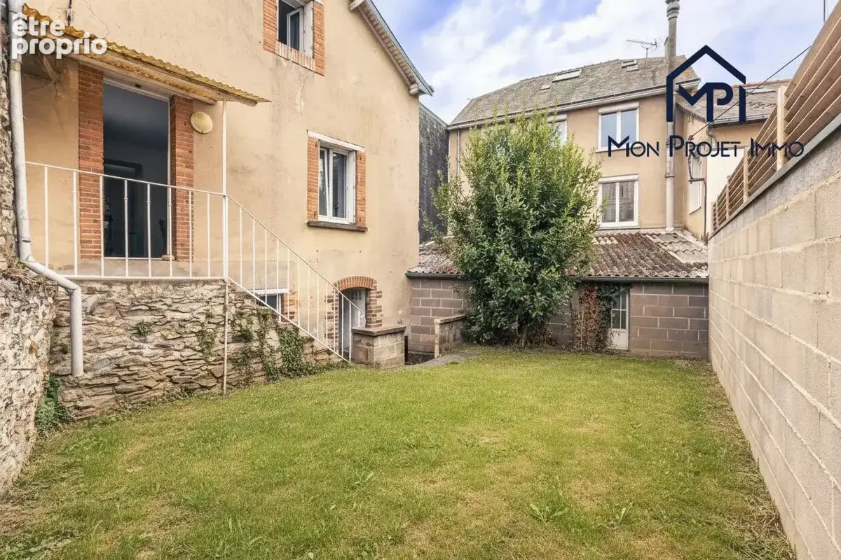 Maison à LAVAL