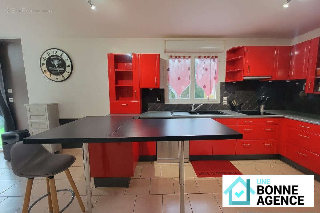 Maison à MONTLOUIS-SUR-LOIRE