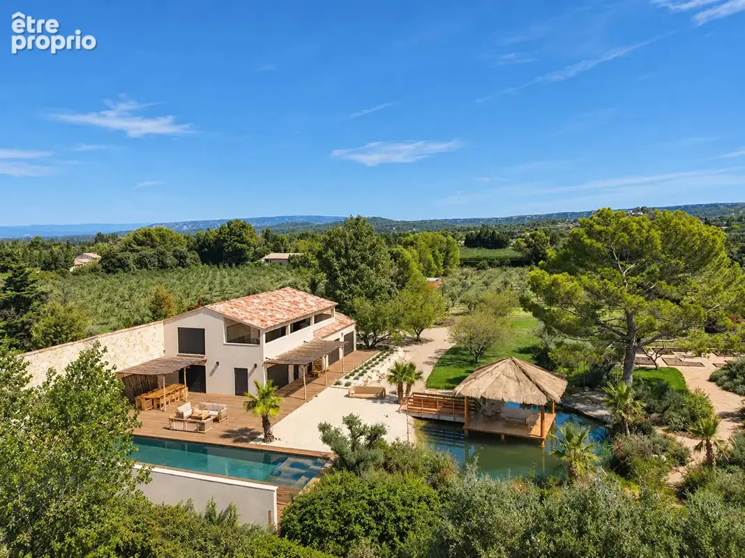 Eygalières , domaine privé avec deux villas, deux piscines, padel et vue sur les Alpilles - photo 8