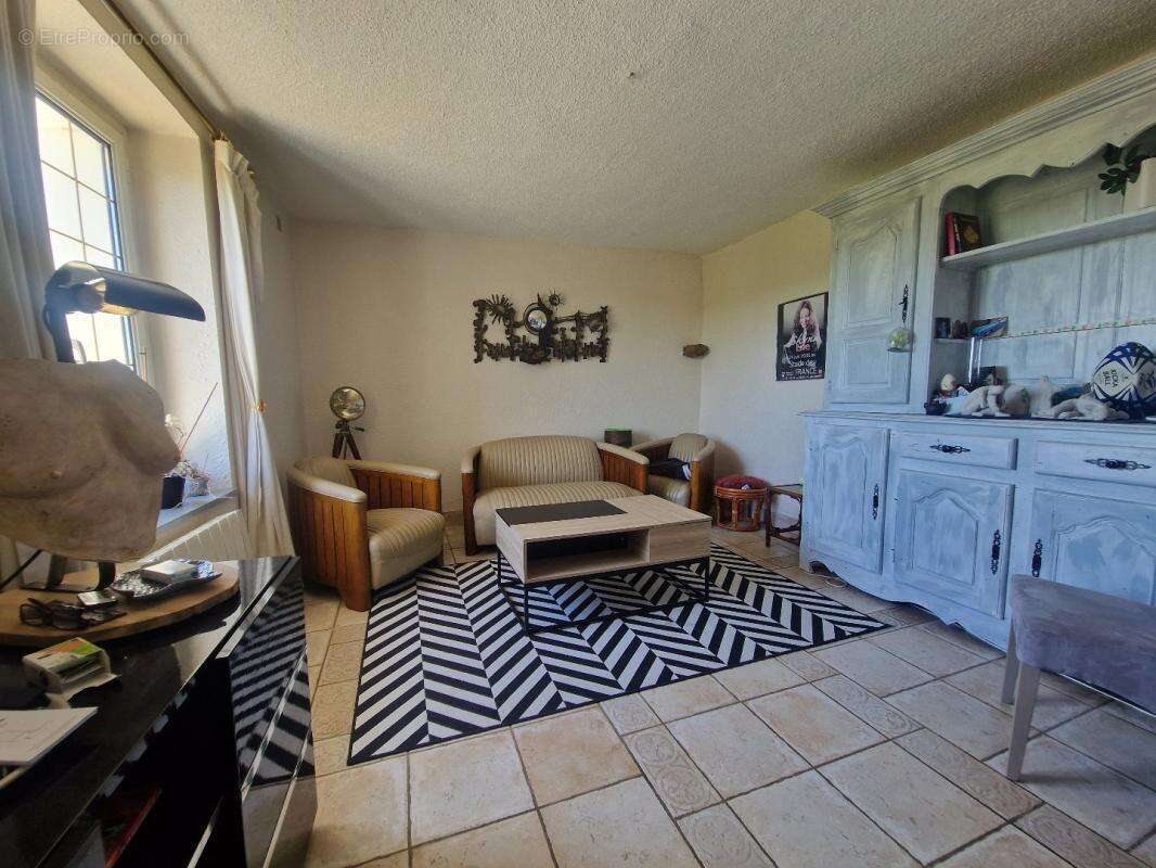 Maison à EZY-SUR-EURE