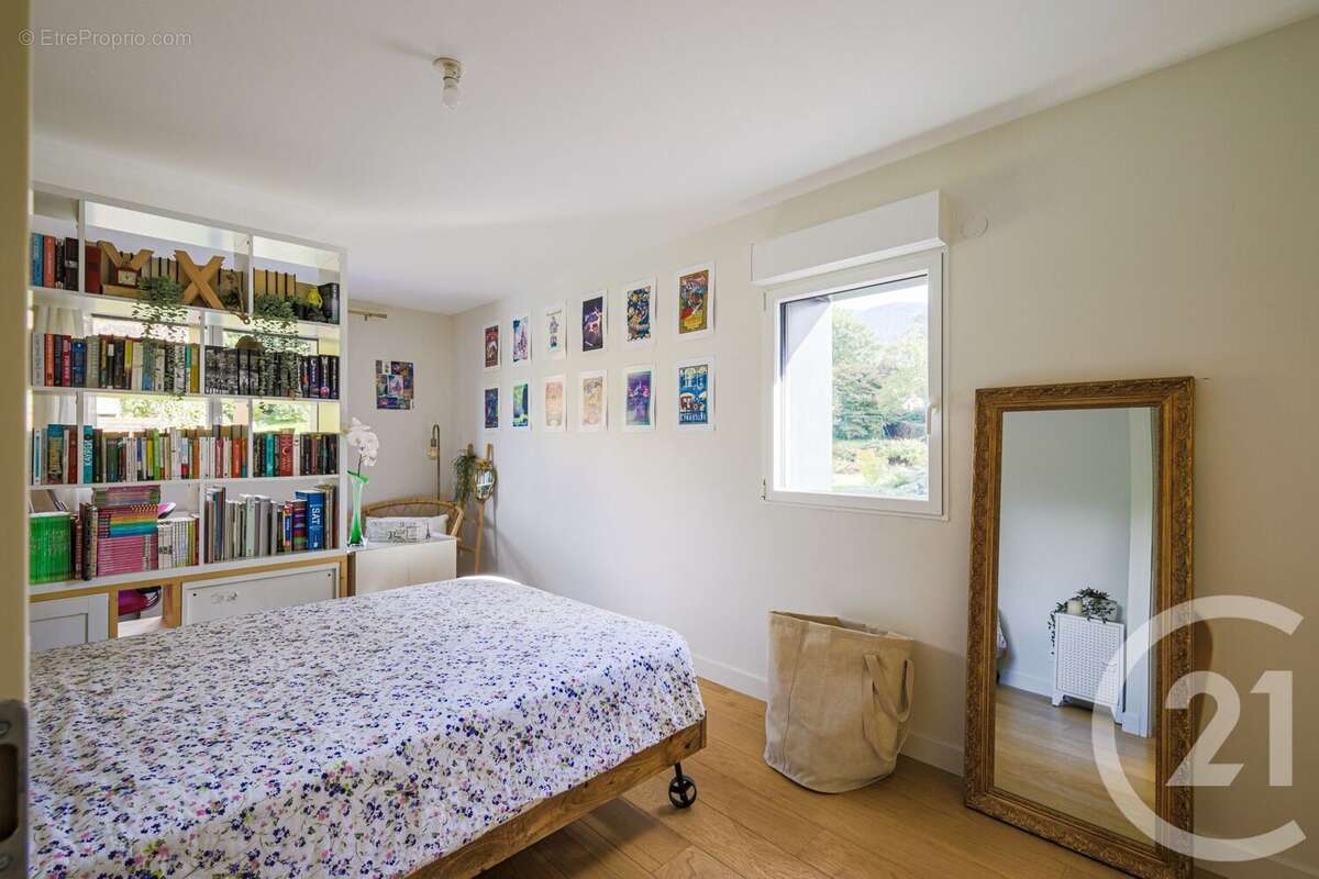 Maison à SAINT-MARTIN-D&#039;URIAGE