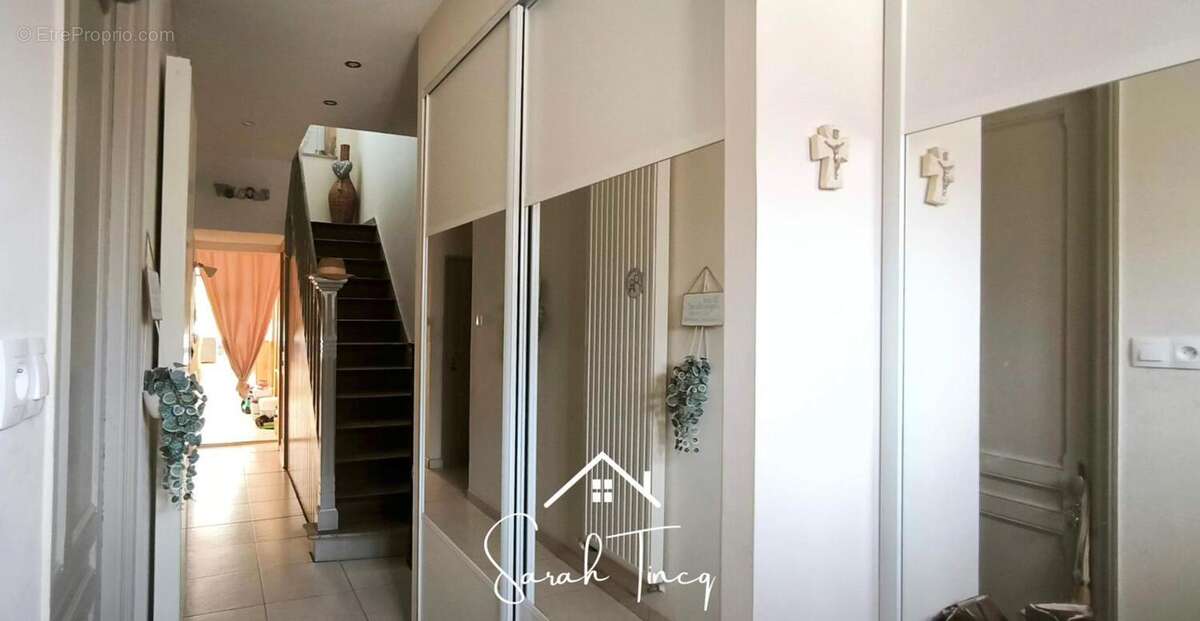 Maison 142 m² à Hallennes-Lez-Haubourdin  - photo 8