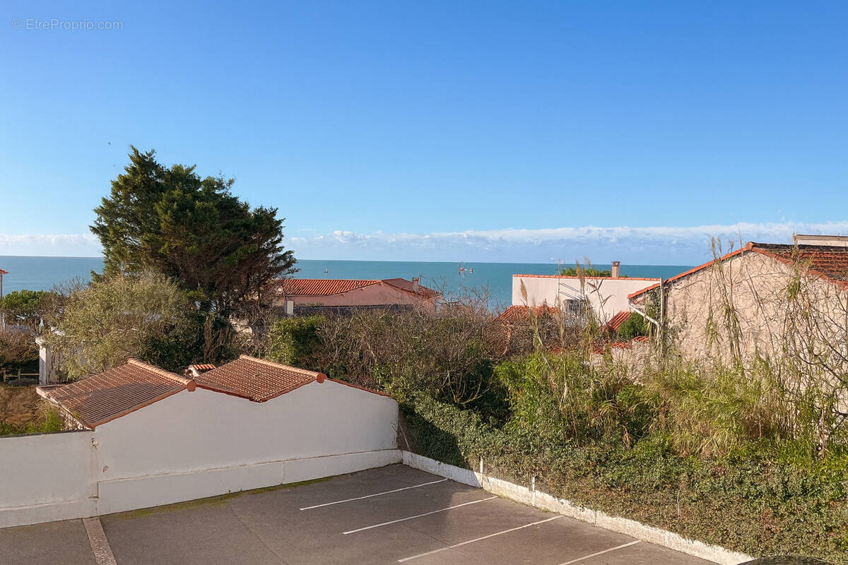 Appartement à VAUX-SUR-MER