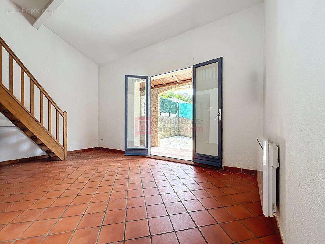 Maison à AURIBEAU-SUR-SIAGNE