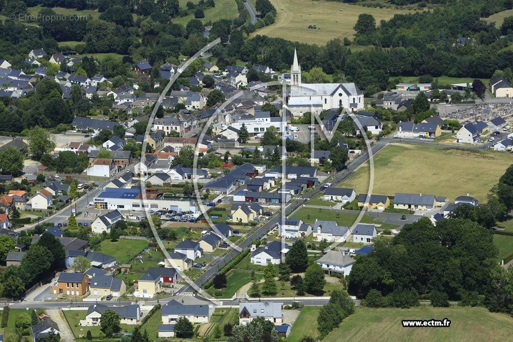 Terrain à SAINT-MARS-DU-DESERT