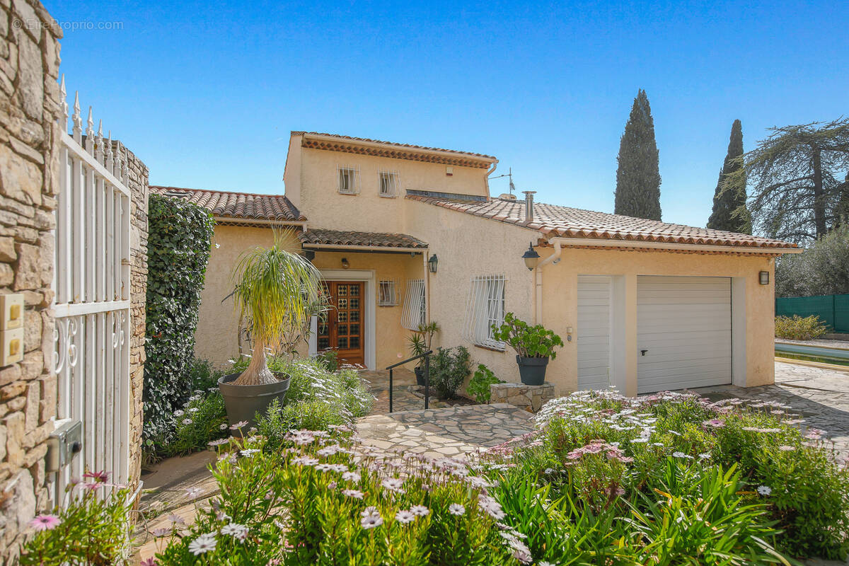 Maison à LA VALETTE-DU-VAR