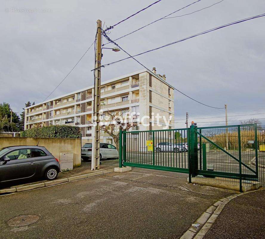 Appartement à LE PONTET