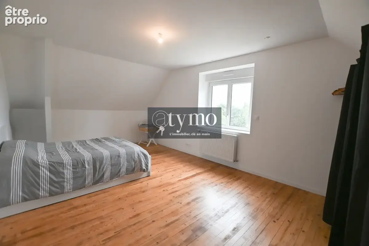Maison entierement renovee 188m2 - 5 chambres sur terrain de 830m2 - photo 4