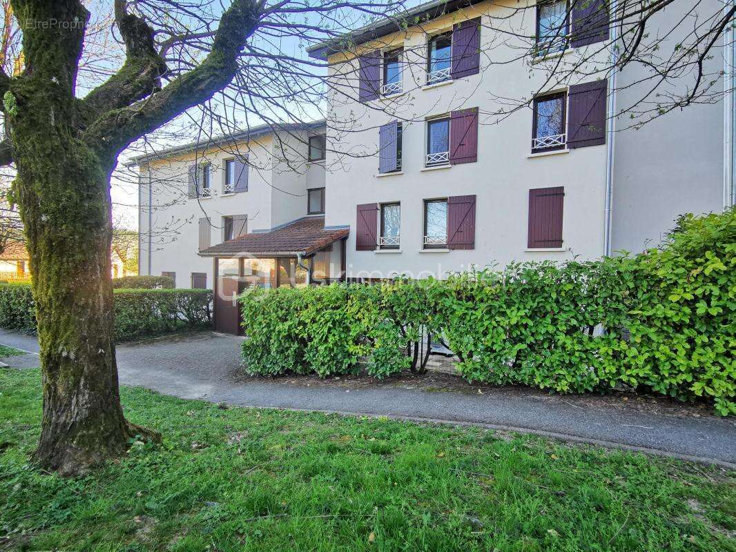 Appartement à CLAIX