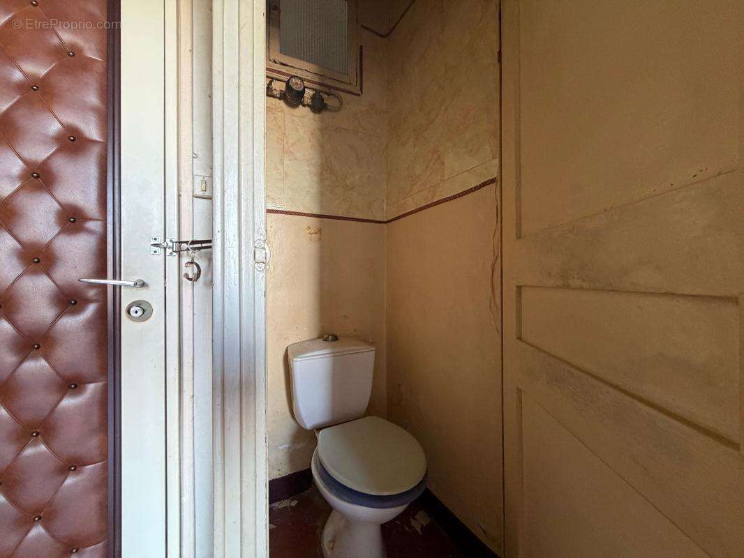 Appartement à MARSEILLE-4E