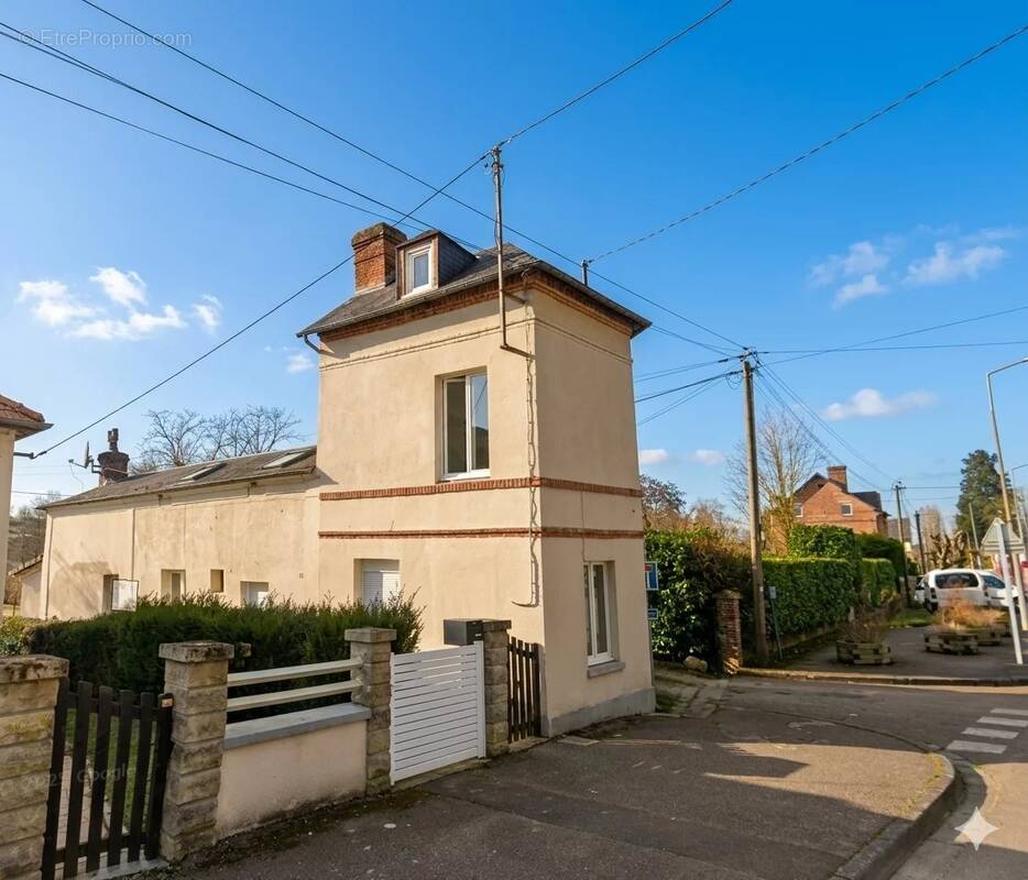 Maison à BRIONNE
